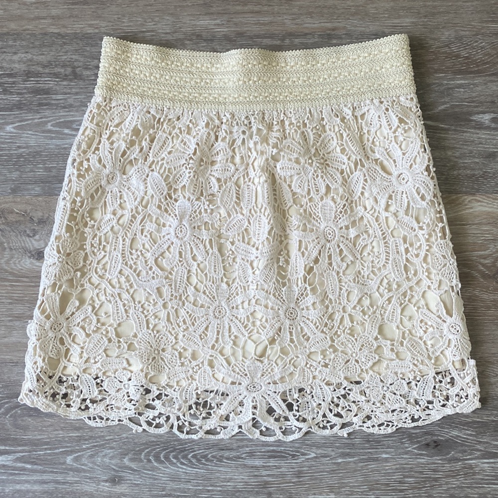 Forever 21 Lace mini skirt